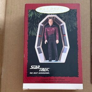 Hallmark Star Trek Captain Jean-Luc Picard Ornament